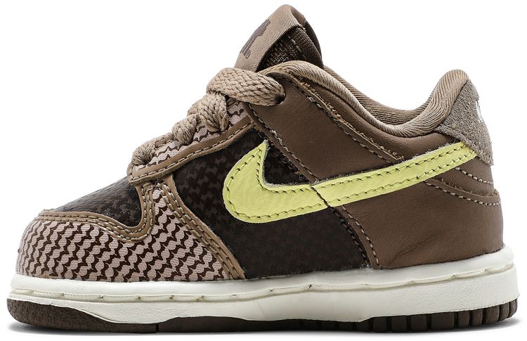 Undefeated x Dunk Low SP TD Canteen