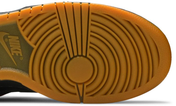 Nike Dunk Low Premium Sertig Pack