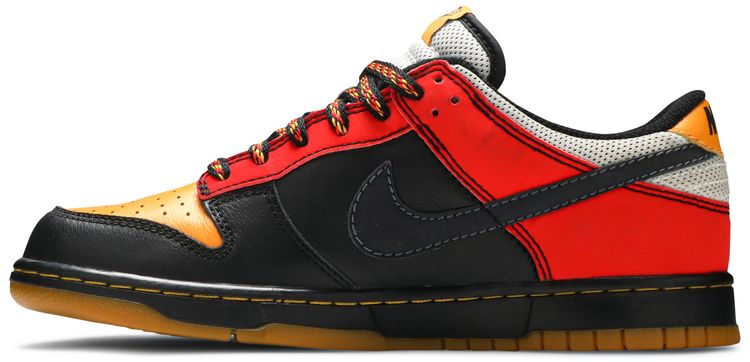 Nike Dunk Low Premium Sertig Pack