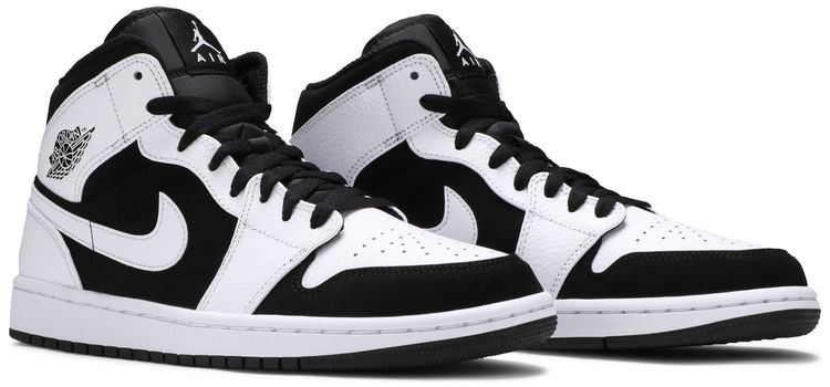 Air Jordan 1 Retro Mid Tuxedo