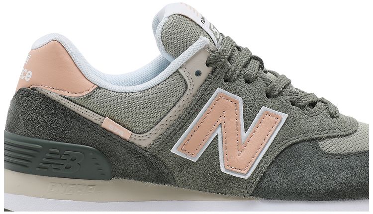 New Balance Wmns 574 Black Spruce Silver Pine