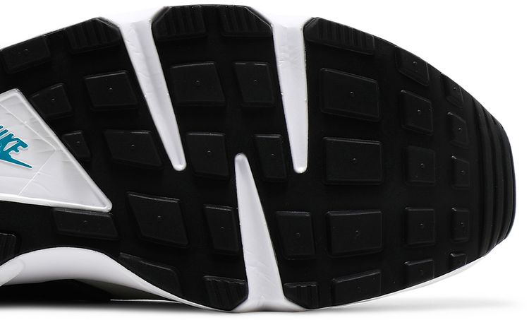 Nike Air Huarache Deep Magenta