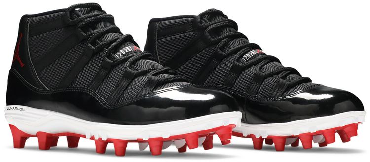 Air Jordan 11 Retro Cleat Bred