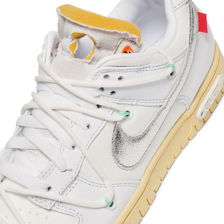 Off White x Dunk Low Lot 01 of 50