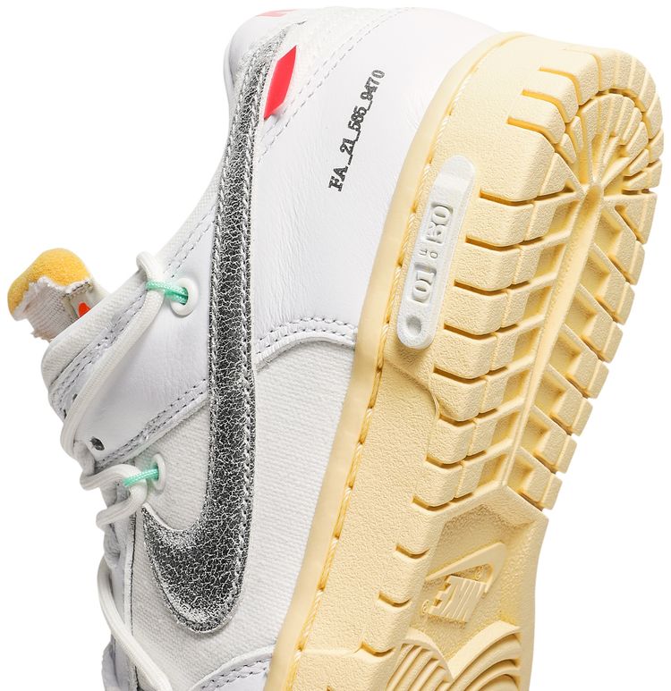 Off White x Dunk Low Lot 01 of 50