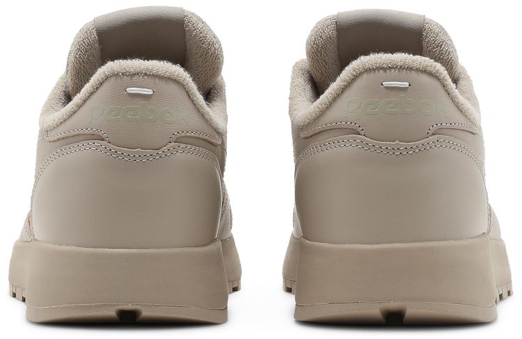 Maison Margiela x Reebok Classic Leather Tabi Natural