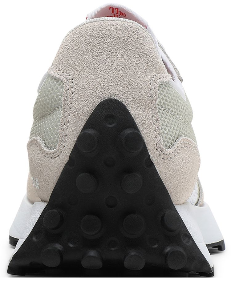 New Balance 327 Moonbeam