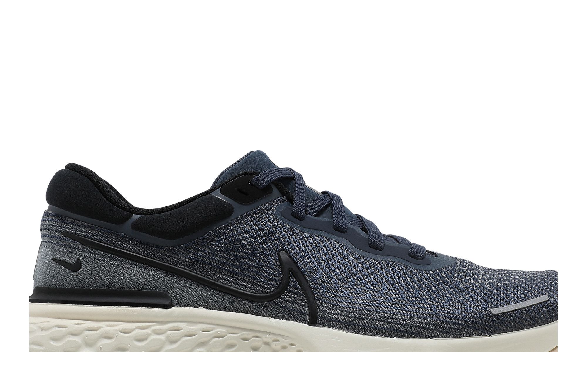 nike zoomx invincible run flyknit thunder blue