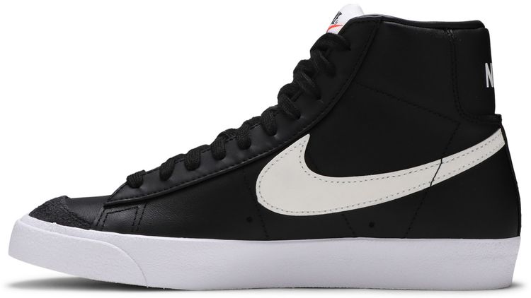Nike Wmns Blazer Mid 77 Black White
