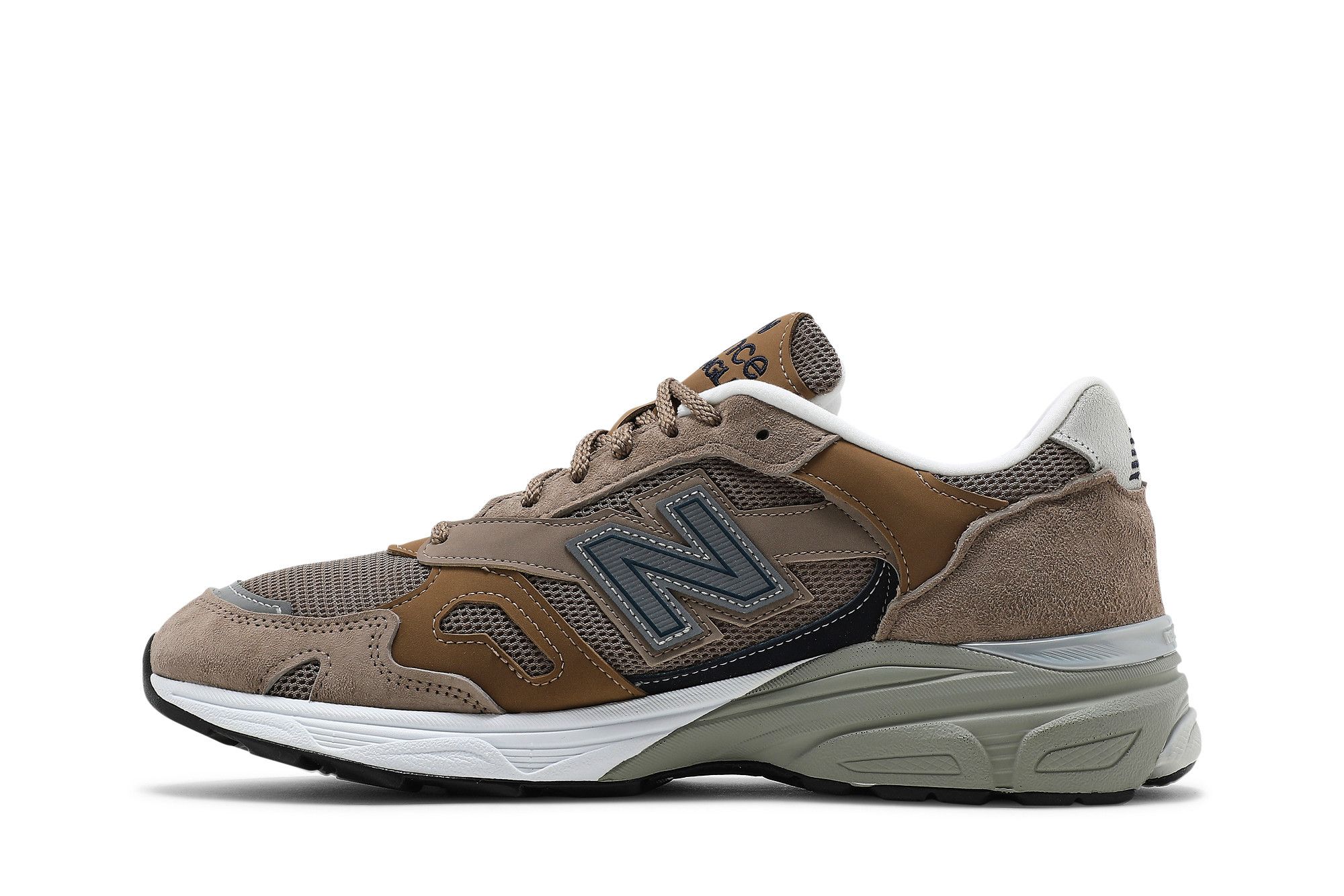 UK製 New Balance M920SDS US8.5 モカ xpv UK製 New Balance M920SDS US8.5 モカ xpv