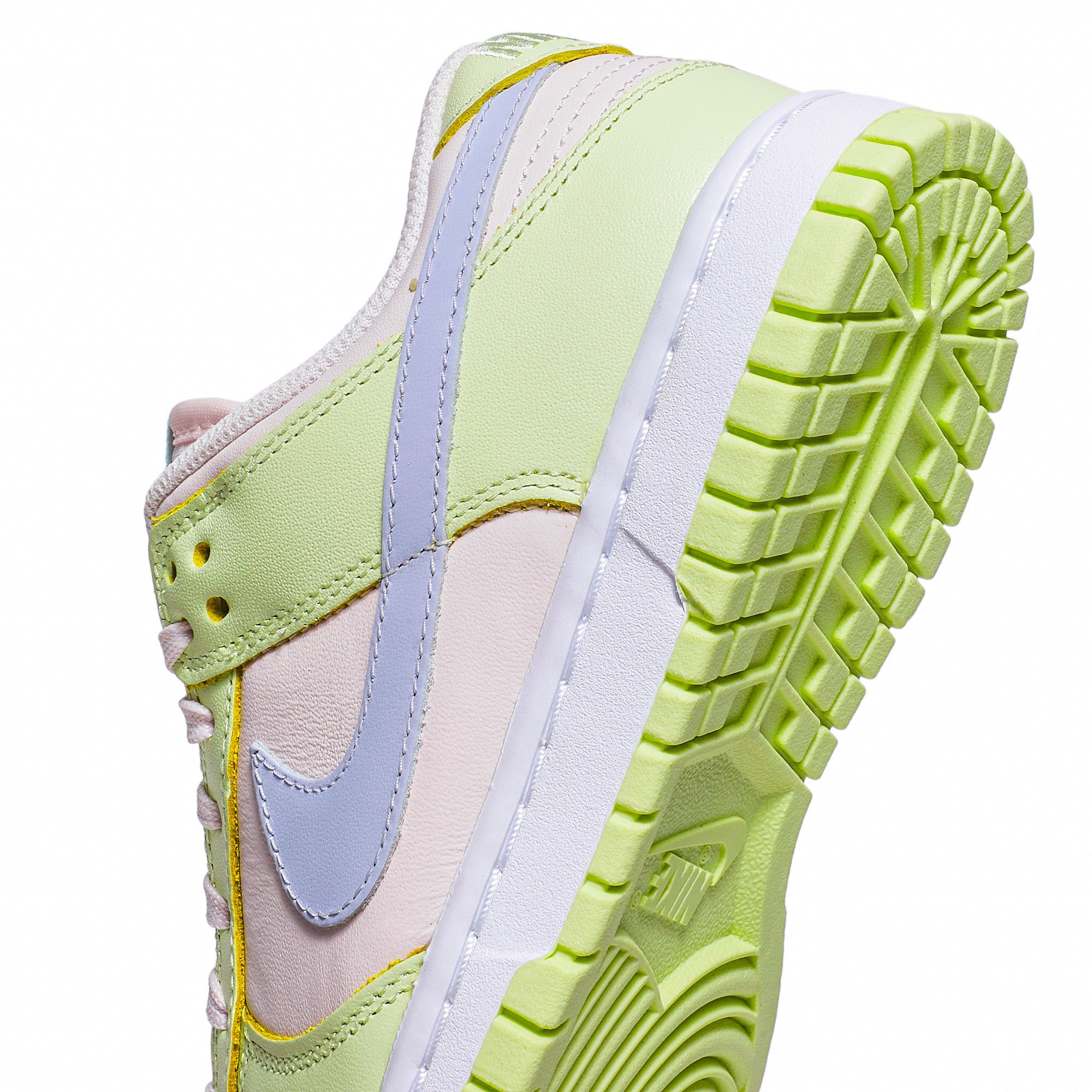 Buy Wmns Dunk Low 'Lime Ice' - DD1503 600 | GOAT