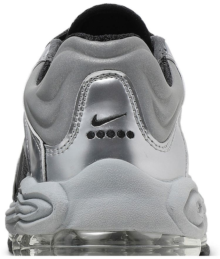 Air Tuned Max Smoke Grey