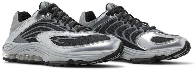 Air Tuned Max Smoke Grey