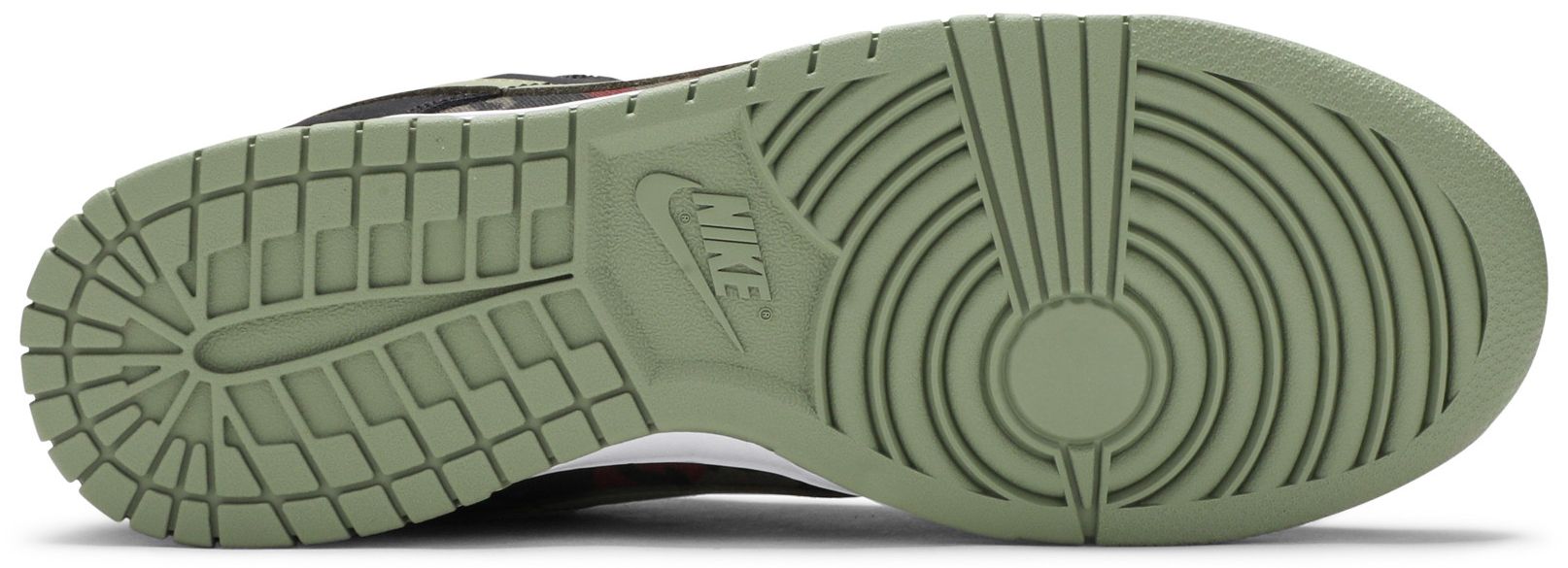 dunk low se black multi camo