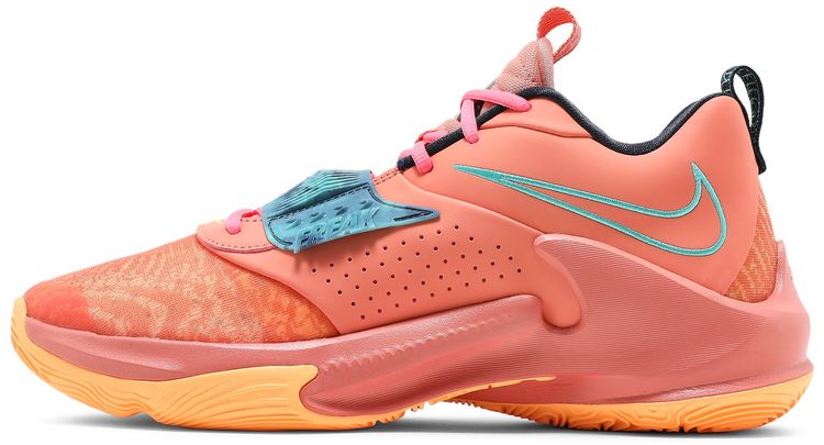 Nike Zoom Freak 3 Stay Freaky