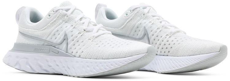 Nike Wmns React Infinity Run Flyknit 2 White Metallic Silver