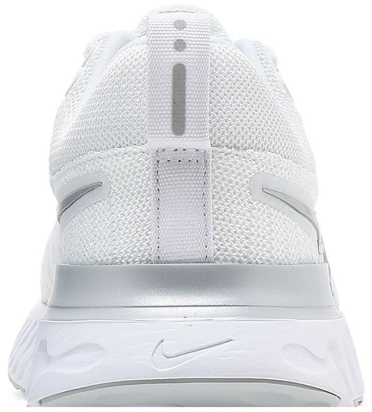 Nike Wmns React Infinity Run Flyknit 2 White Metallic Silver