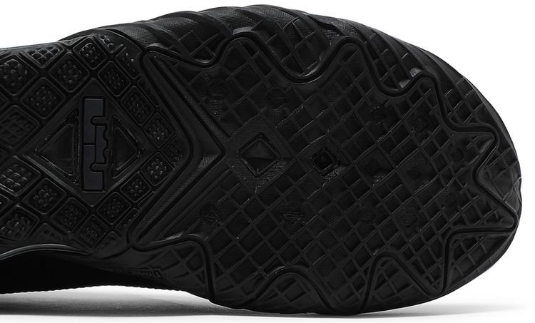 Nike LeBron 18 Low Zero Dark 23