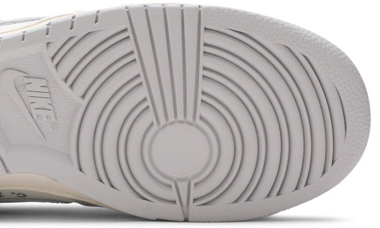 Off White x Nike Dunk Low Lot 02 of 50