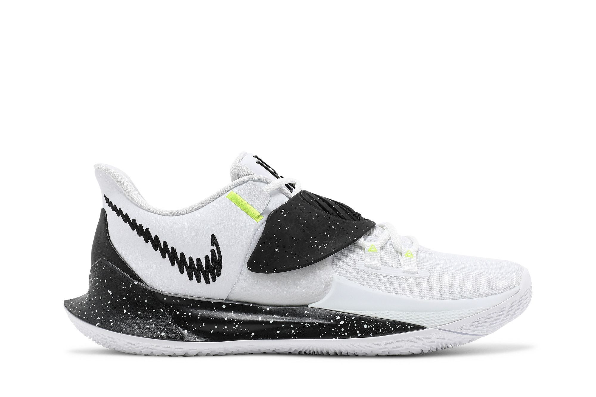 Kyrie low store white black