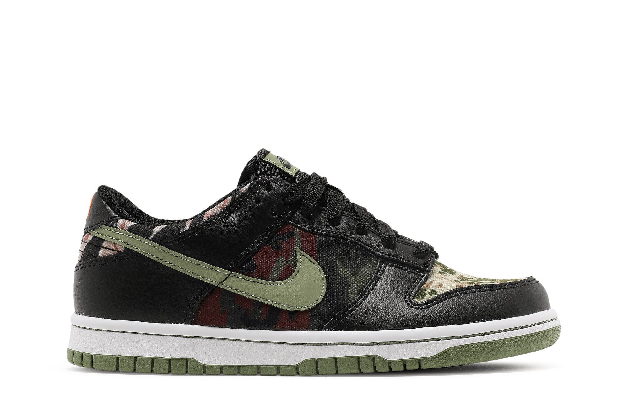 Buy Dunk Low SE GS 'Black Multi-Camo' - DB1909 001 | GOAT