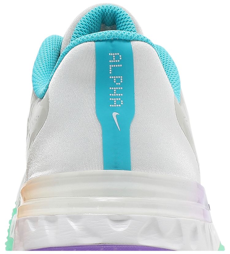 Nike Alpha Huarache Elite 3 Turf White Peach Cream