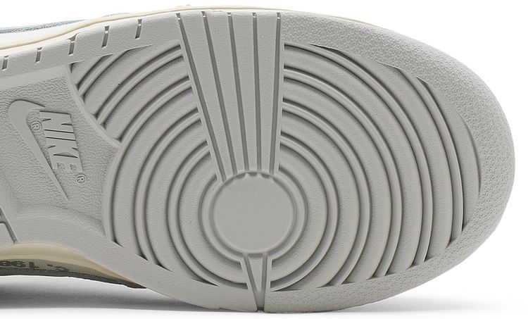 Off White x Nike Dunk Low Lot 07 of 50