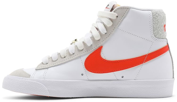 Nike Wmns Blazer Mid 77 SE First Use