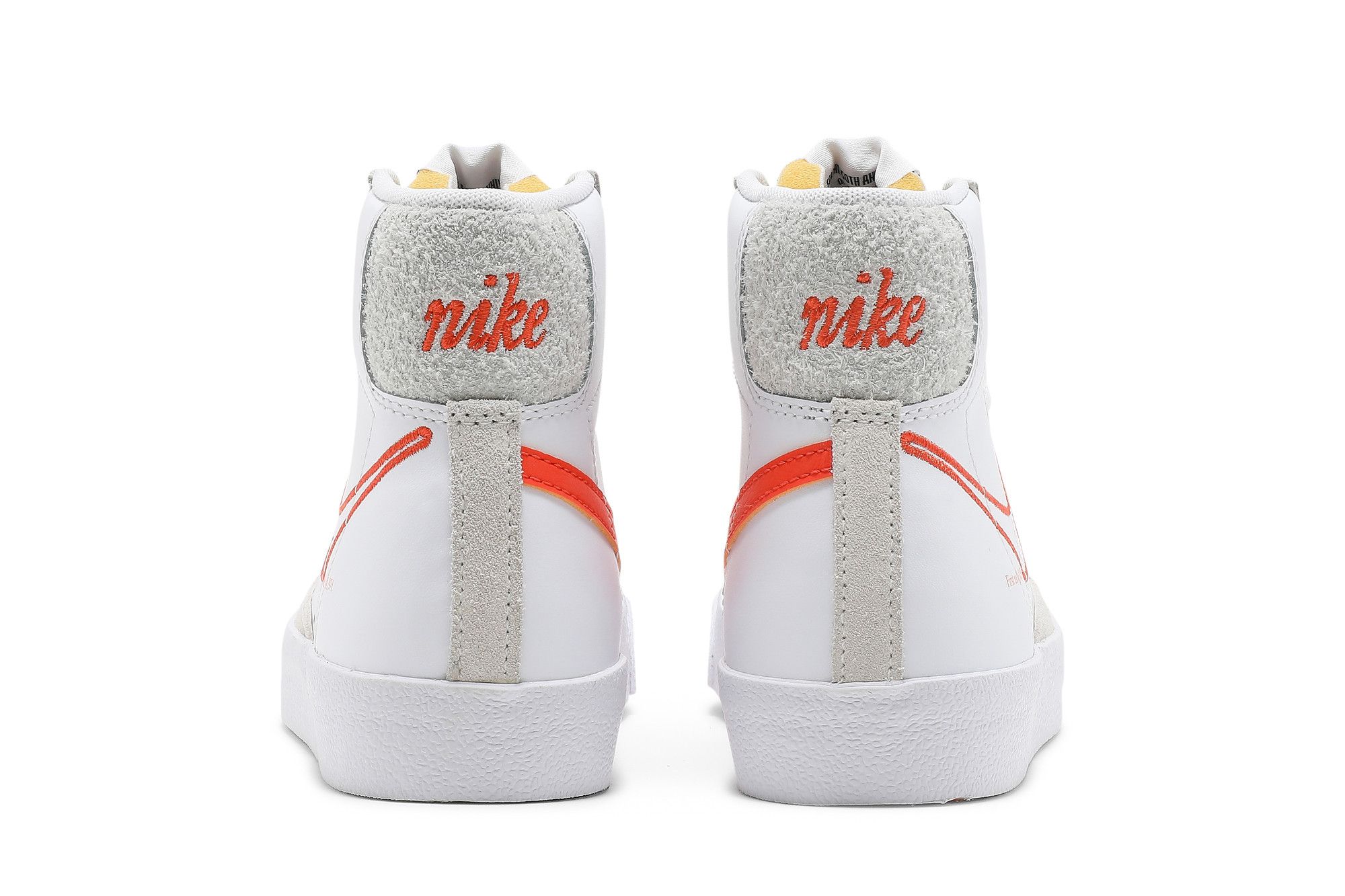 Buy Wmns Blazer Mid '77 SE 'First Use' - DH6757 100 | GOAT