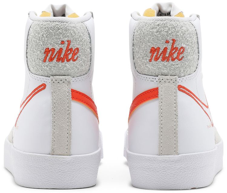 Nike Wmns Blazer Mid 77 SE First Use
