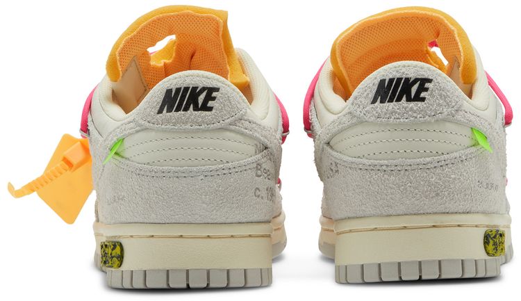 Off White x Nike Dunk Low Lot 17 of 50