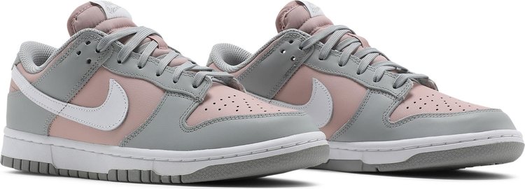 Wmns Dunk Low Soft Grey Pink