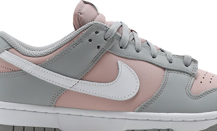 Wmns Dunk Low Soft Grey Pink