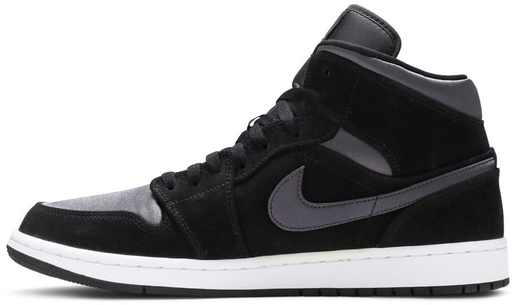 Air Jordan 1 Mid SE Nylon Black Grey