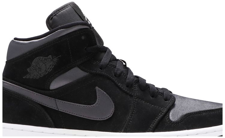 Air Jordan 1 Mid SE Nylon Black Grey