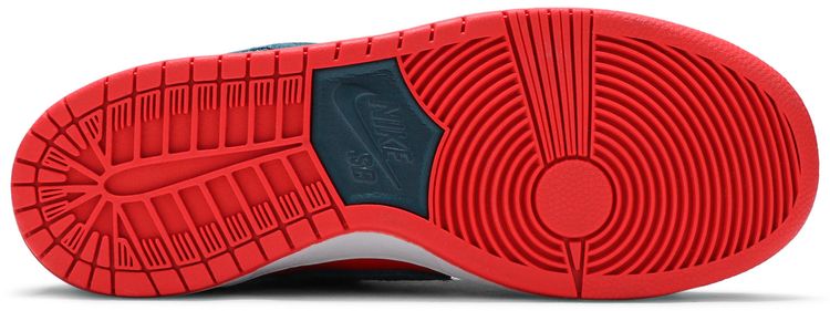 Nike Zoom Dunk Low Pro SB Reverse Shark