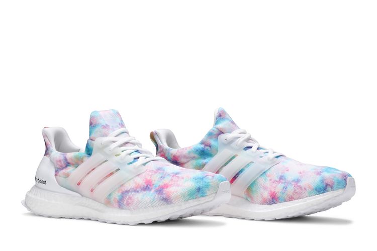 Buy Adidas Wmns UltraBoost 4.0 DNA  display picture 2