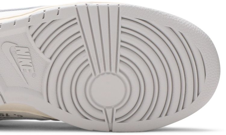 Nike Off White x Dunk Low Lot 49 of 50