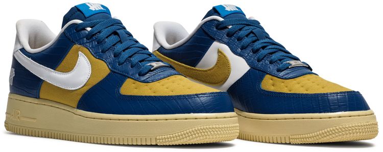 Undefeated x Air Force 1 Low SP Dunk vs AF1