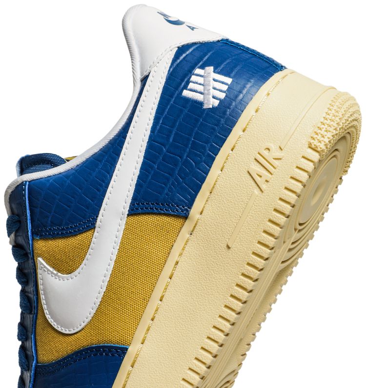 Undefeated x Air Force 1 Low SP Dunk vs AF1