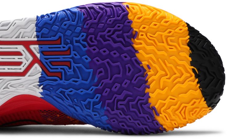 Nike Kyrie 7 Icons of Sport