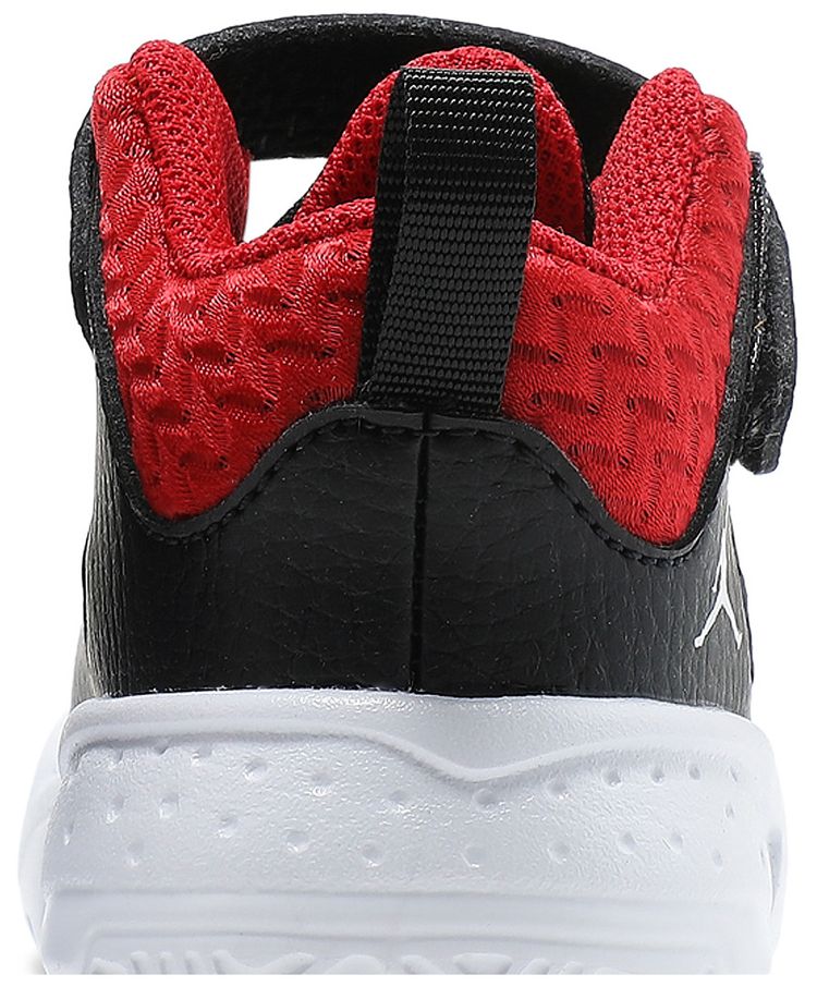 Air Jordan Max Aura 3 TD Bred