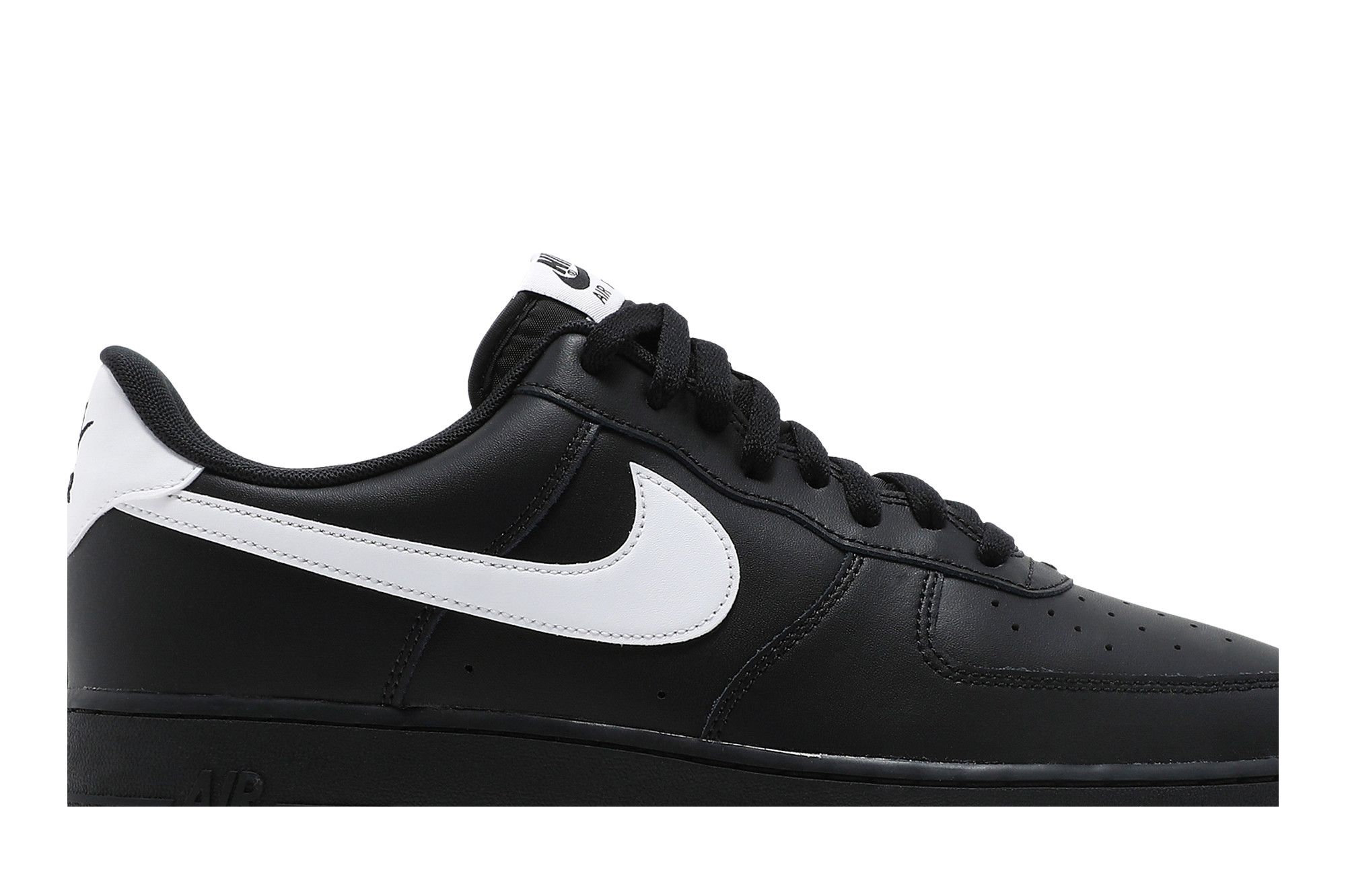 靴 NIKE AIR FORCE 1 '07 BLACK/WHITE NIKE Air Force 1 '07 LV8 DQ7658 100 - Shiekh