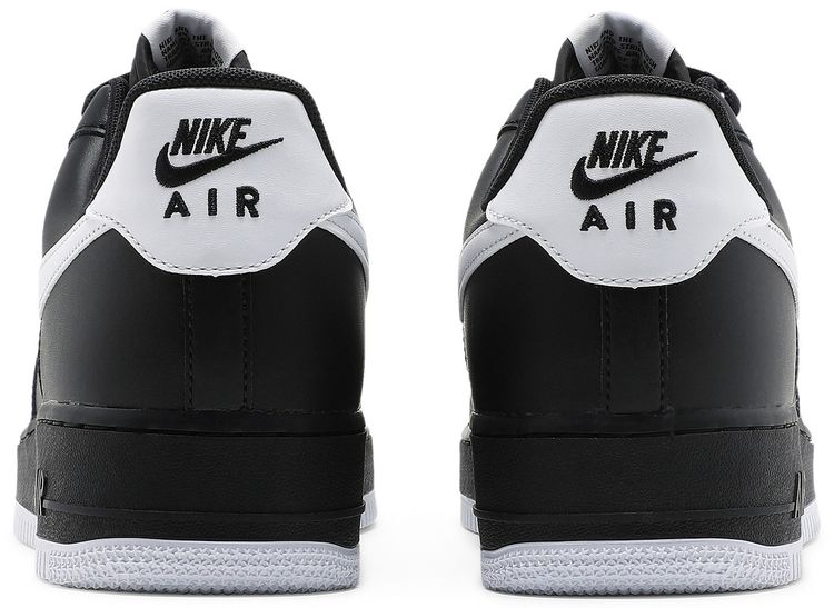 Nike Air Force 1 07 Black White Outsole