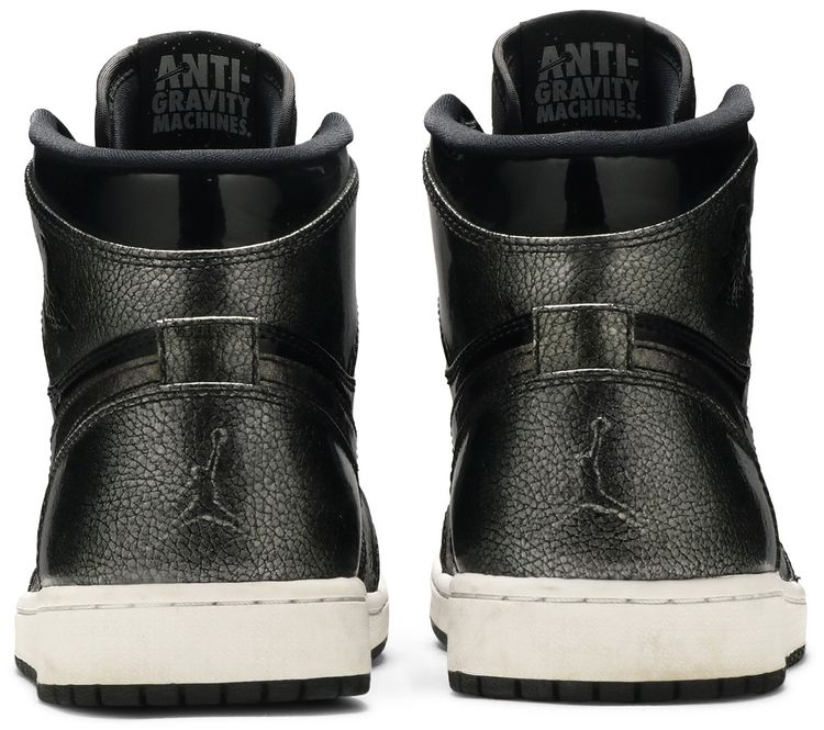 Air Jordan 1 Retro High Black Patent