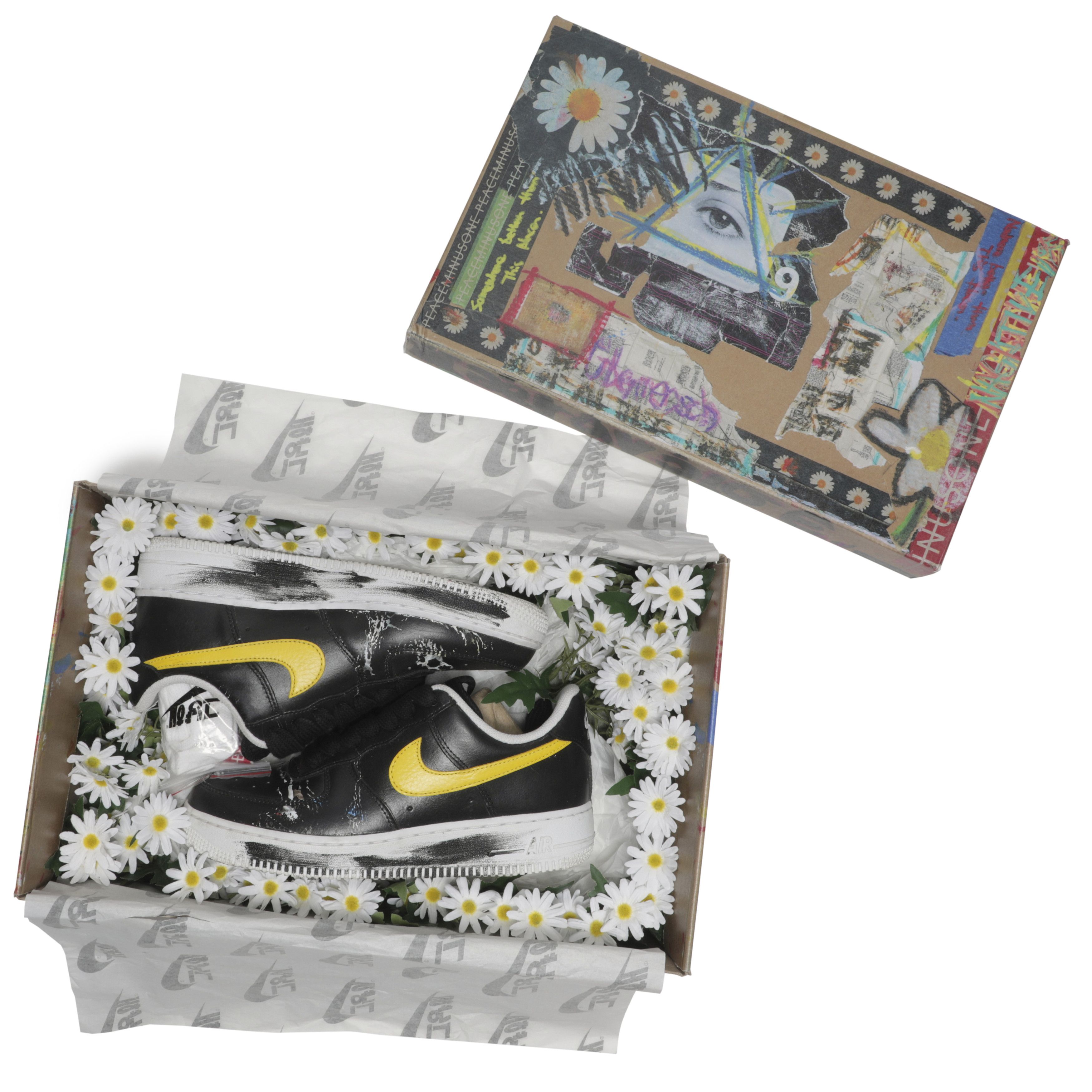 Buy Pre-Owned G-Dragon x Air Force 1 '07 'Para-noise - Friends & Family',  From the Closet of Soo Joo Park - SOO JOO PARK AQ3692 003 | GOAT