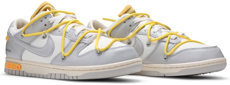 Off White x Nike Dunk Low Lot 29 of 50