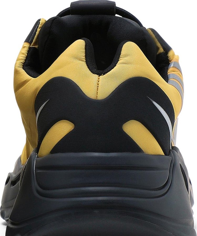 Yeezy Boost 700 MNVN Honey Flux