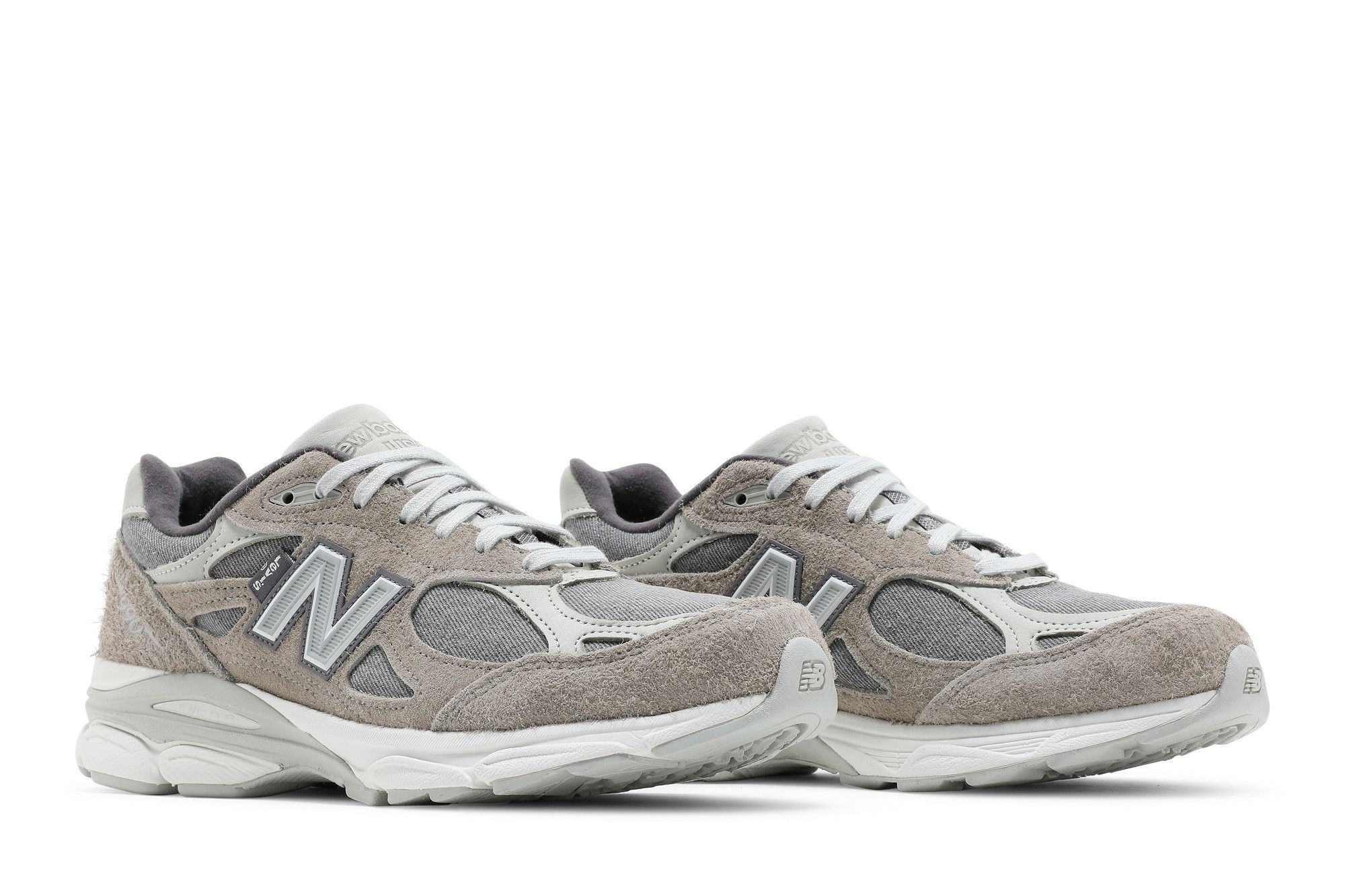 ニューバランス×リーバイス 990V3 27cm CHALLENGER リーバイス×ニューバランス、990v3のコラボスニーカー。メイド