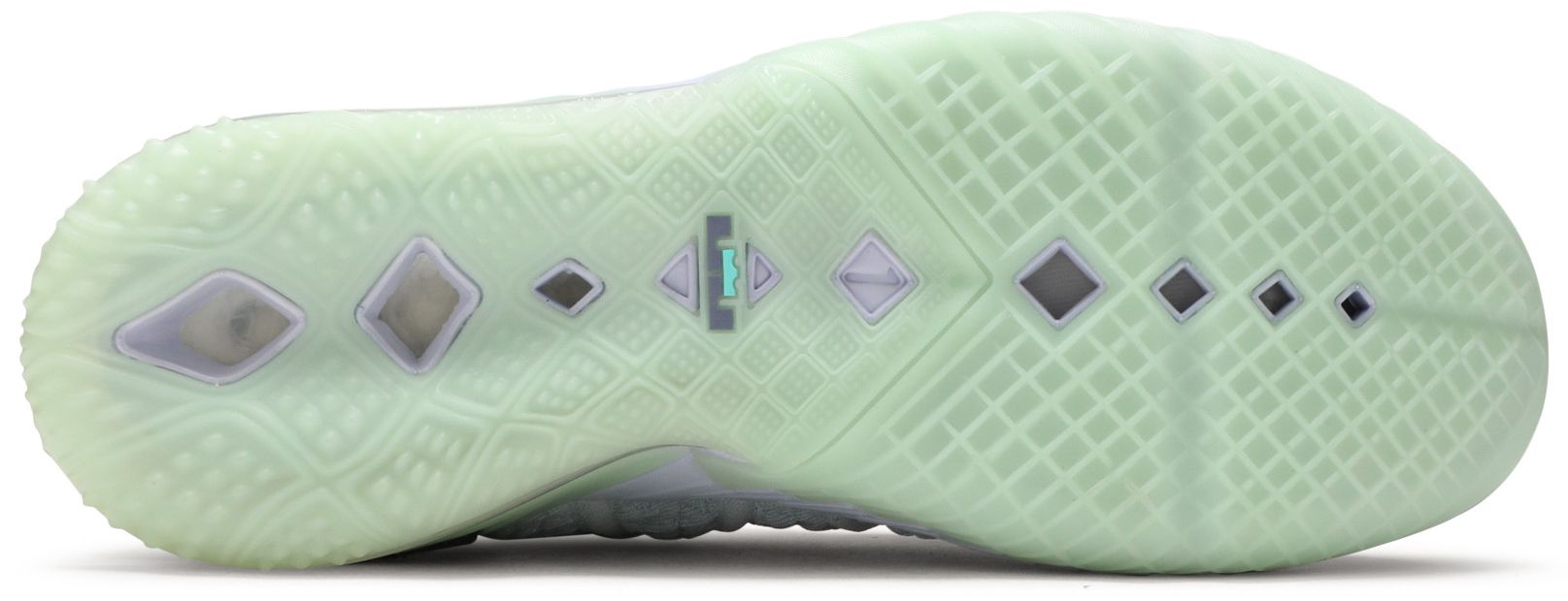 diana taurasi x lebron 18 goat vision